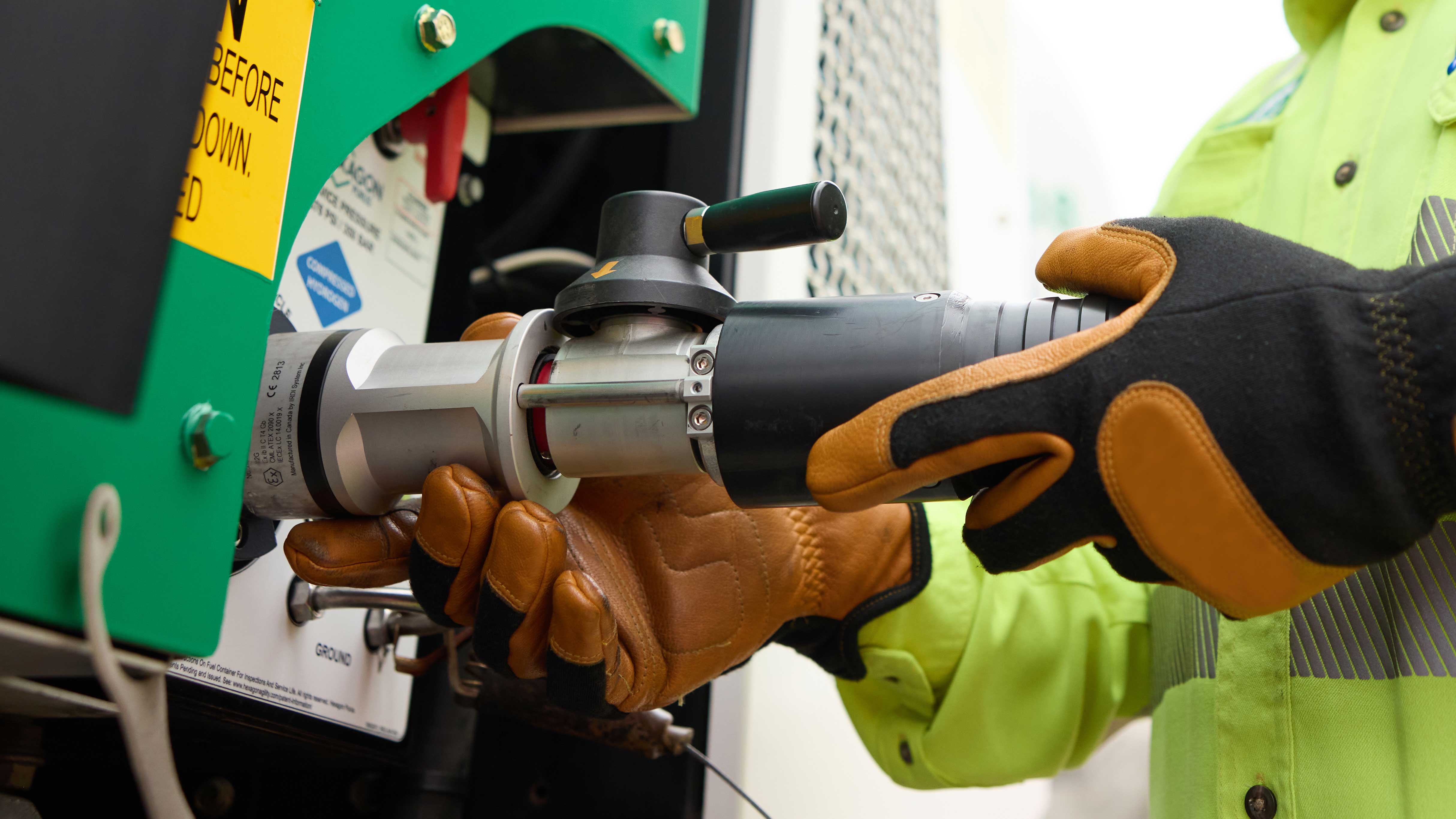 hydrogen fuel nozzle fueling a hydrogen truck